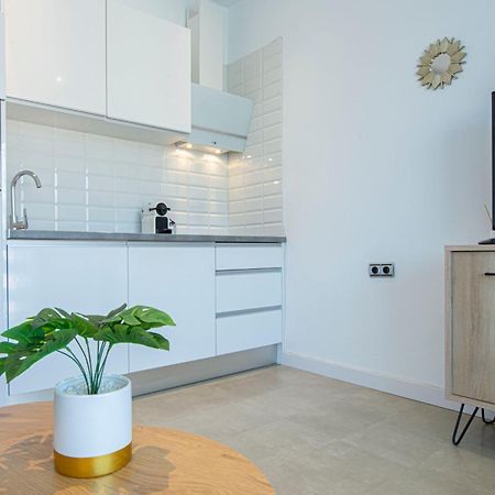 Estudio En Torremolinos Con Piscina Bagian luar foto